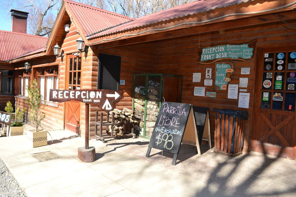 Camping Y Hostal El Ovejero El Calafate Eksteriør billede