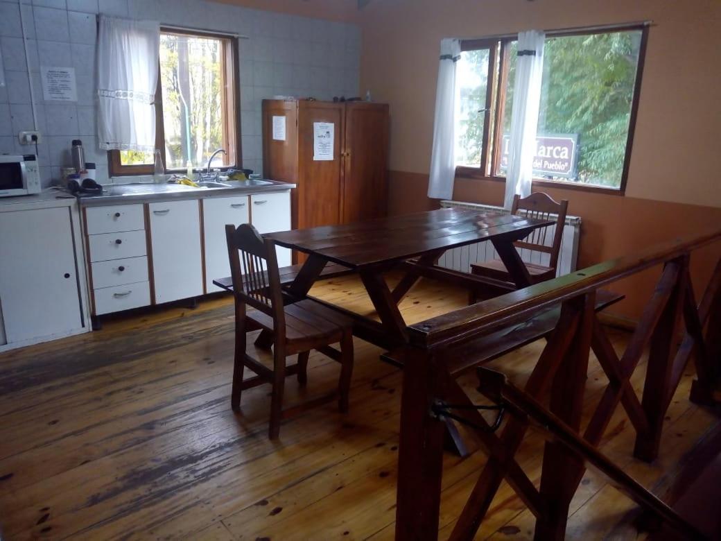 Camping Y Hostal El Ovejero El Calafate Eksteriør billede