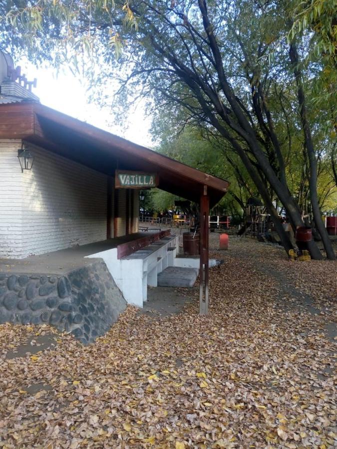Camping Y Hostal El Ovejero El Calafate Eksteriør billede